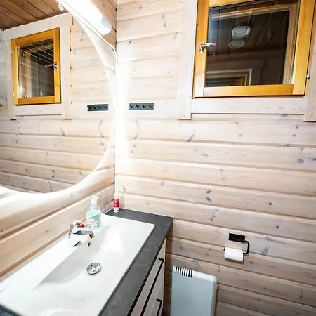 Paeaerakka B Siivous Lakanat Ja Pyyhkeet Kuuluu